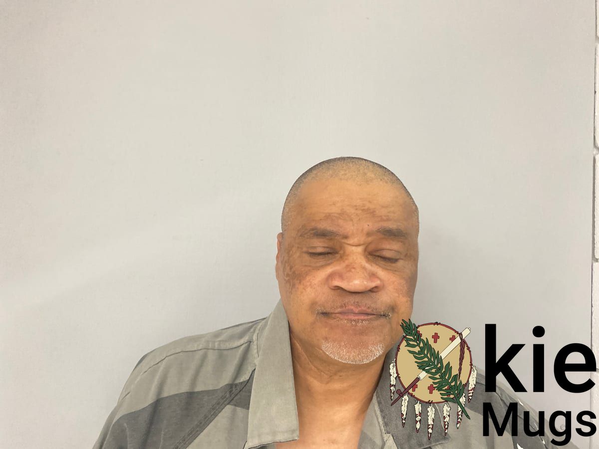 Booking photo of Odell Fox
