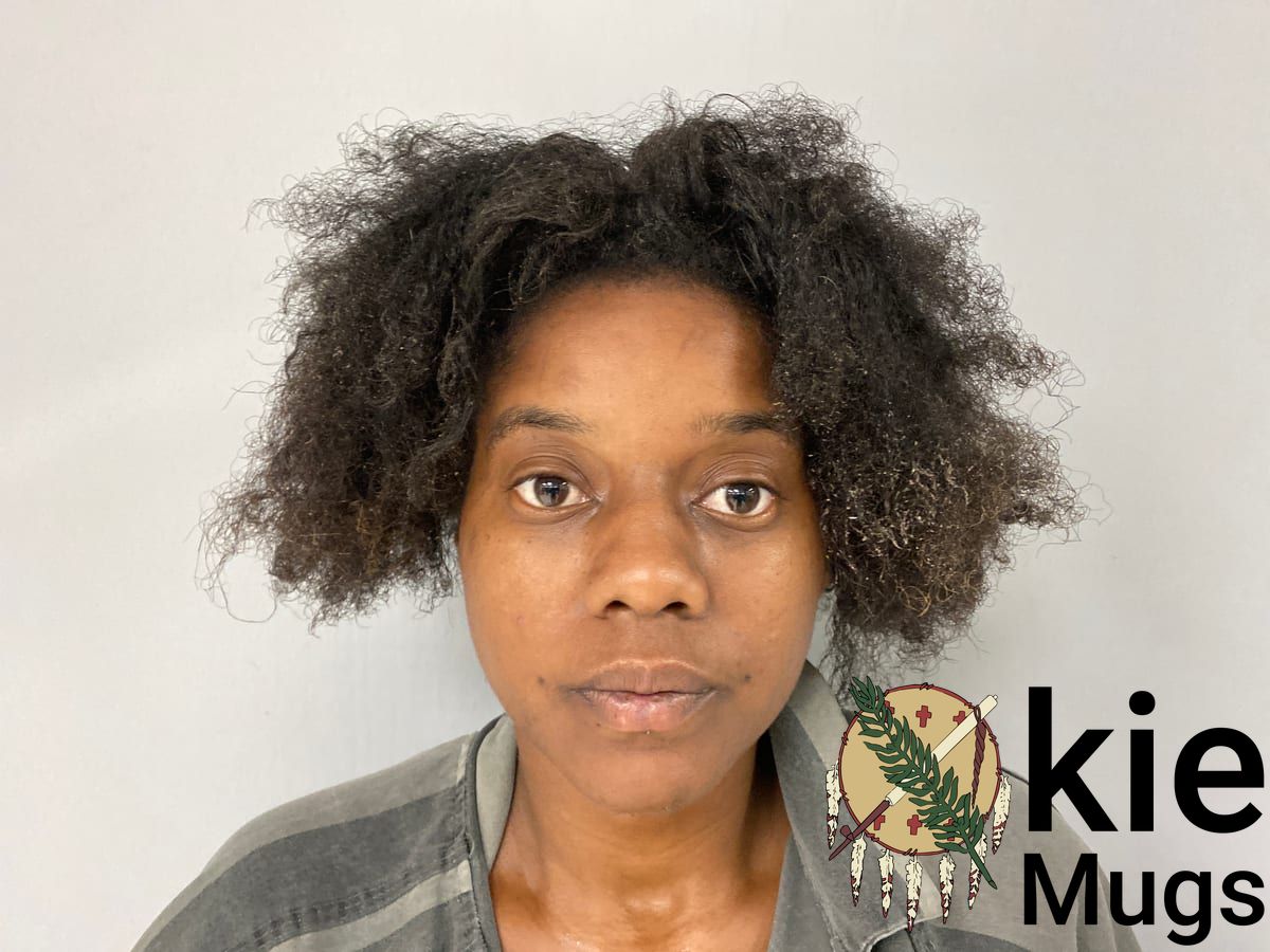 Booking photo of Shandell Brown