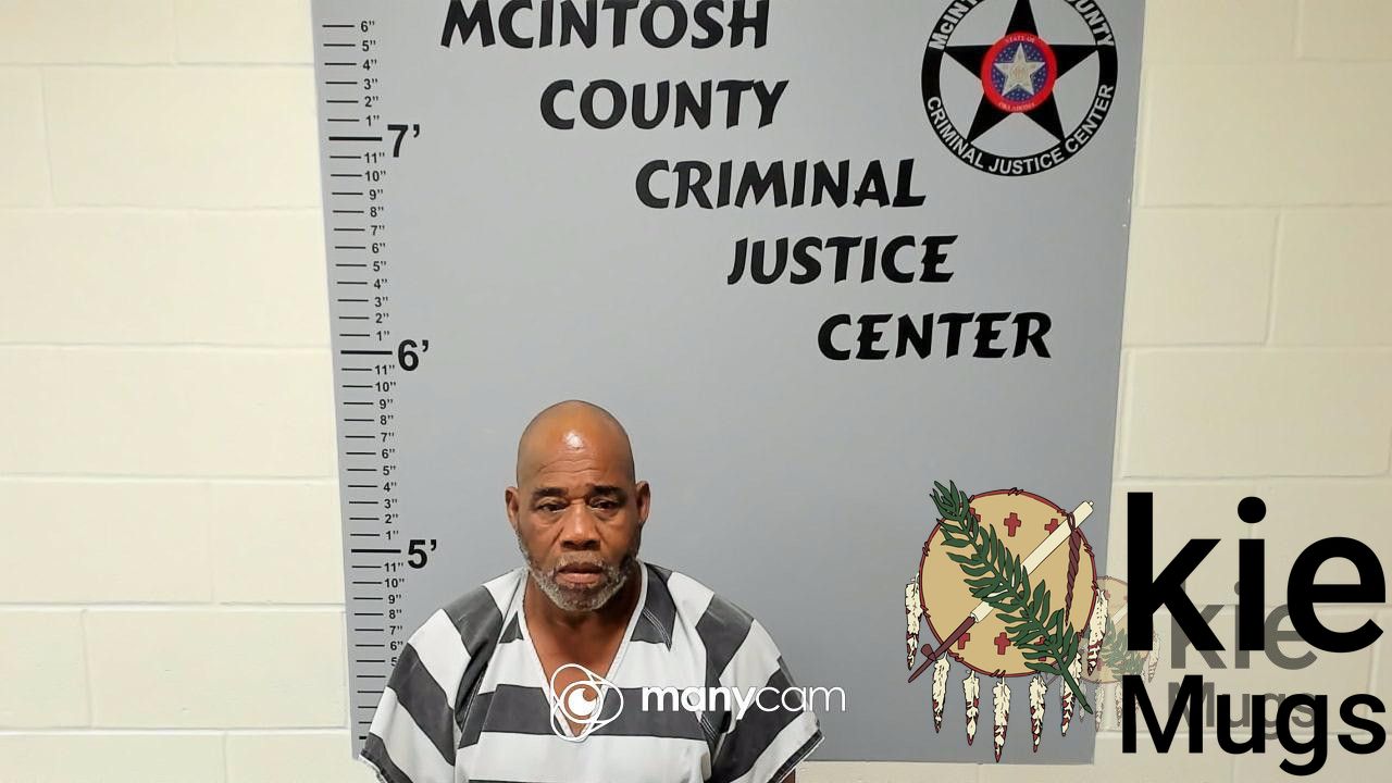 Booking photo of Oscar Lee Davis