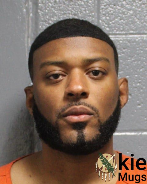 Booking photo of Devontae Dominic Shields