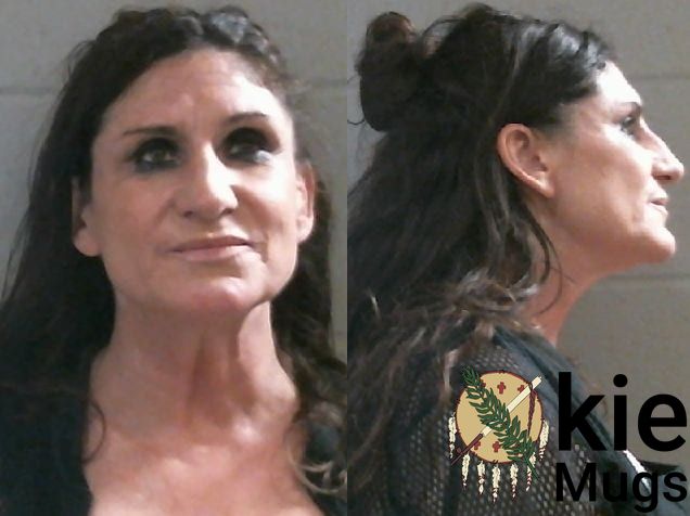 Booking photo of Stephanie Lynn Thomasson