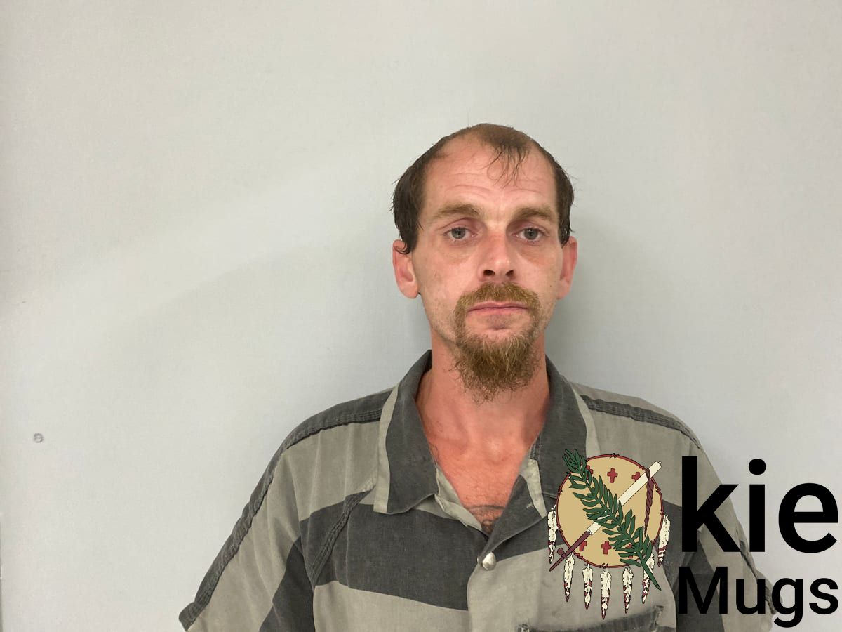 Booking photo of Christopher Hutchins