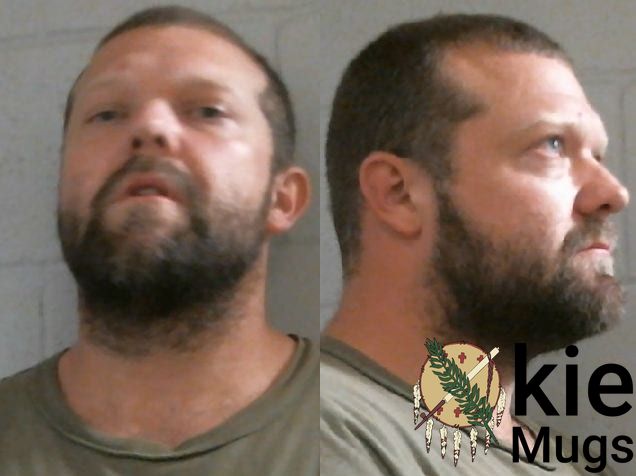 Booking photo of Jeffery Kyle Warren