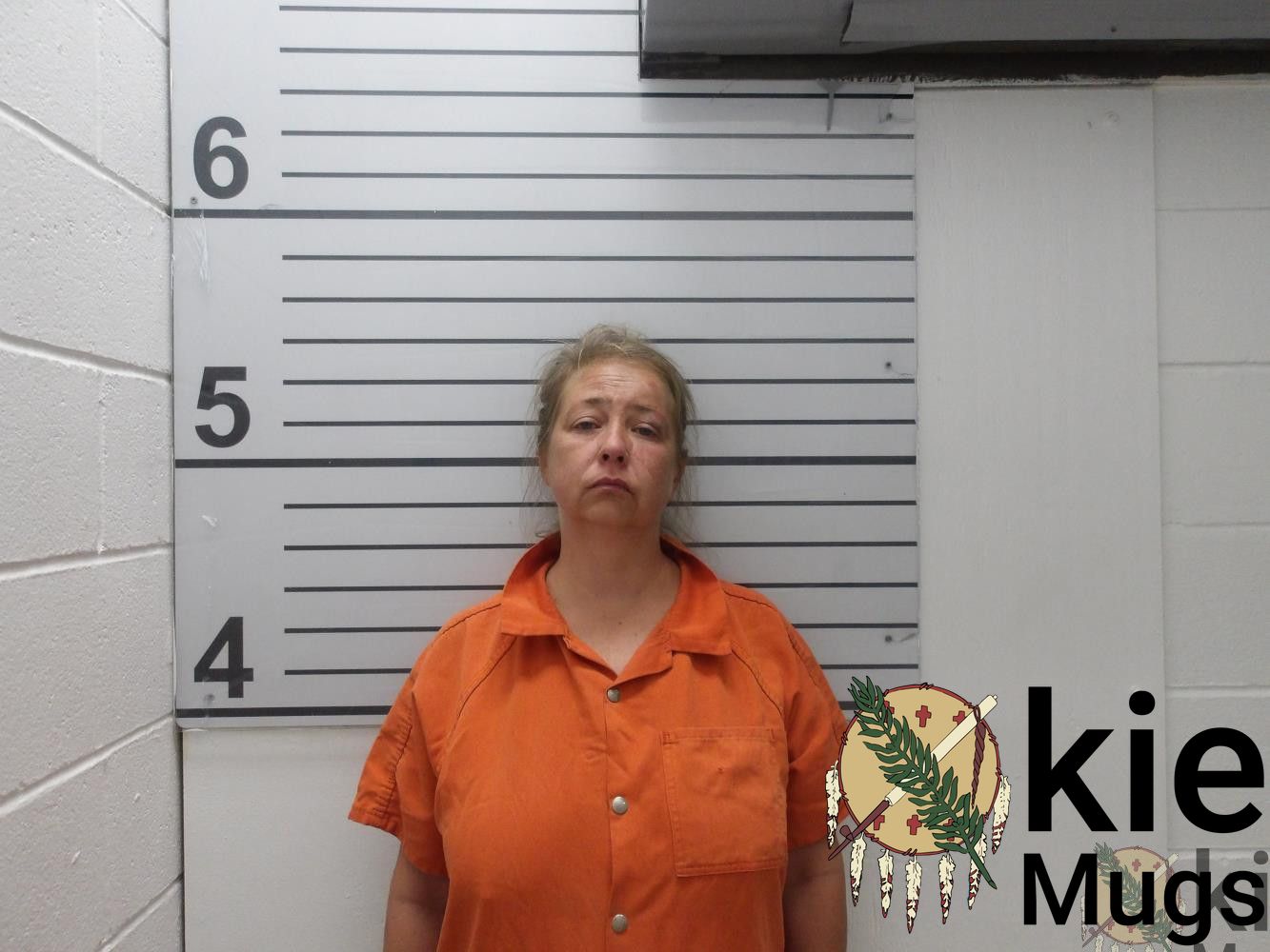 Booking photo of Charri Leeann Davis