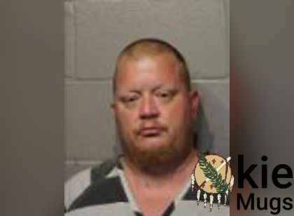 Booking photo of Dustin Ray Wadkins