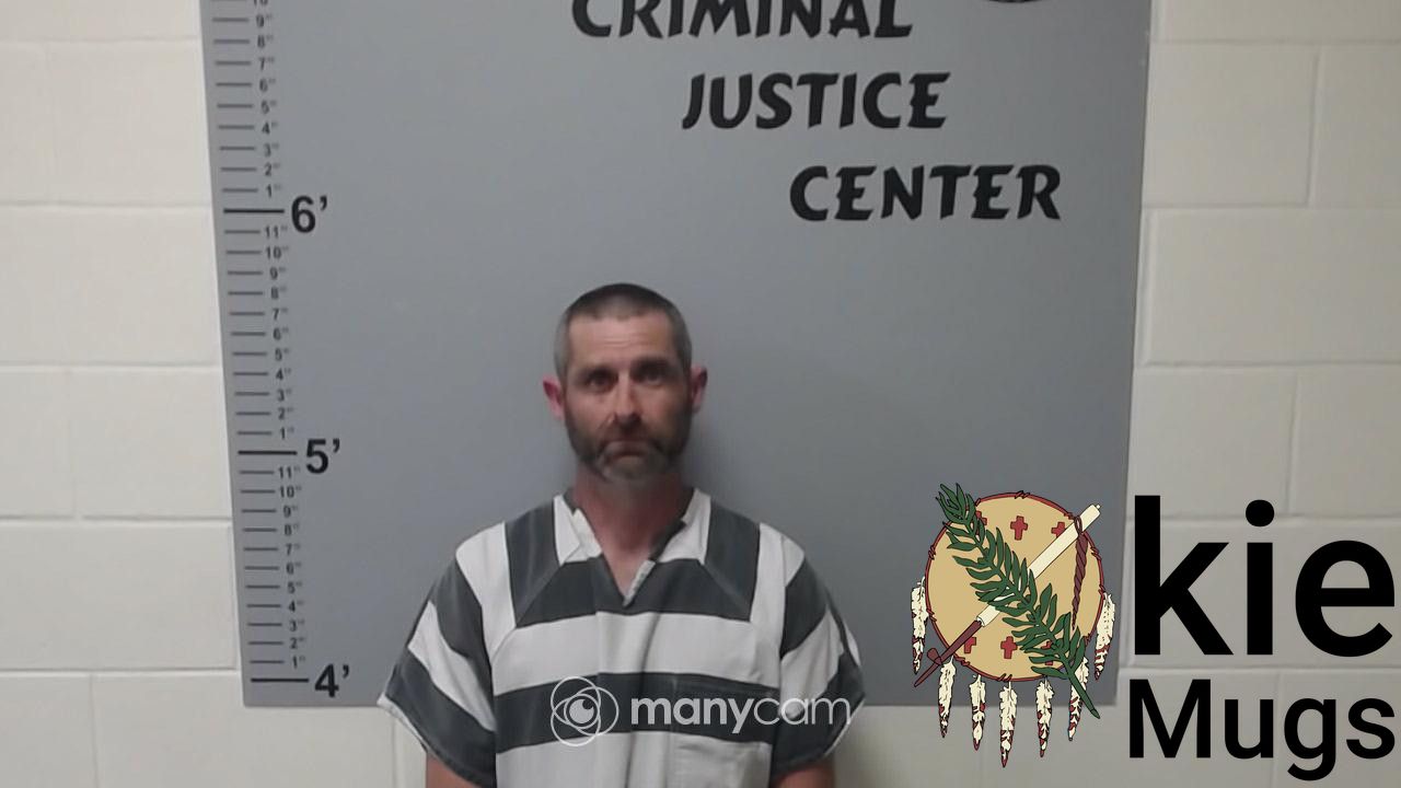 Booking photo of DENNIS TREANNIE