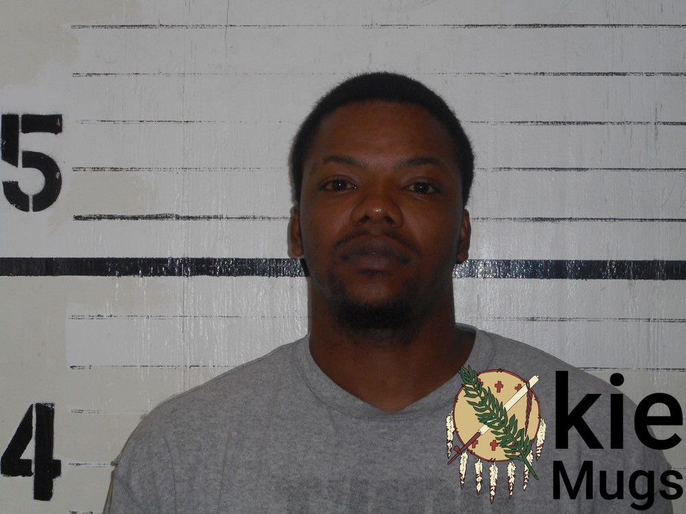 Booking photo of LARRY JERMAIN MAXWELL