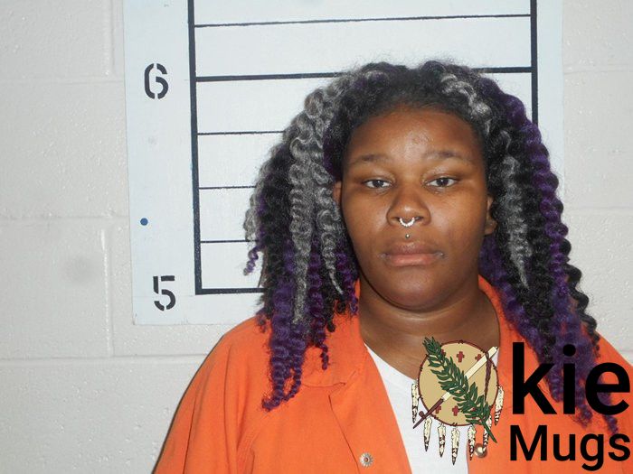 Booking photo of LATOYA JUANNETTE MCVAY