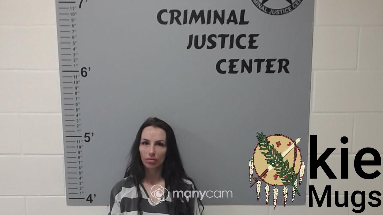 Booking photo of LAUREN ASHLEY CRUMP