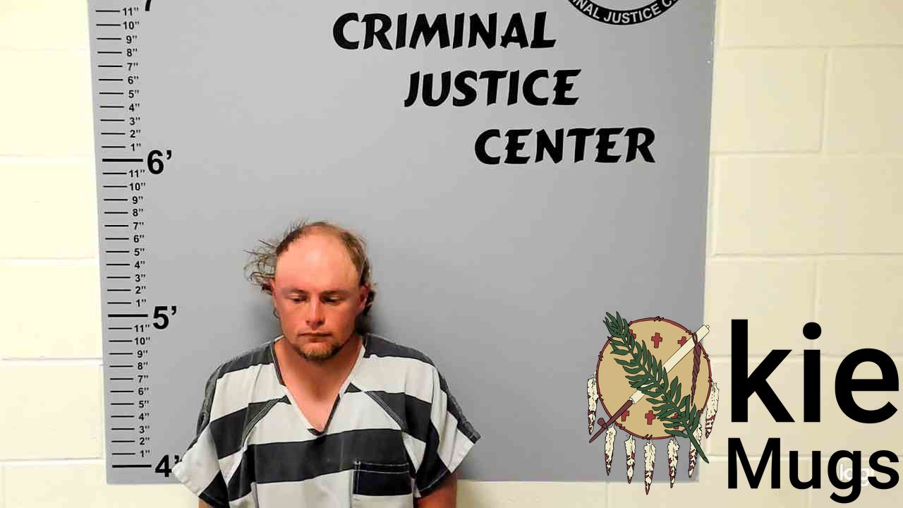 Booking photo of ZACHARY WAYNE OLIVER