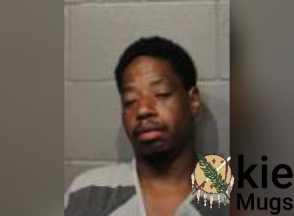 Booking photo of Raynard Lamar Bell
