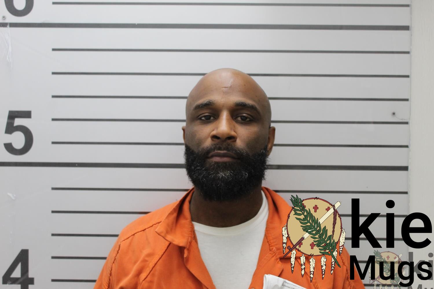 Booking photo of DARRIEN MARCELL THOMAS